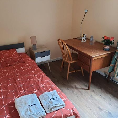 Chez Mimi - Chambre Vue Jardin Woluwe-Saint-Lambert Bagian luar foto